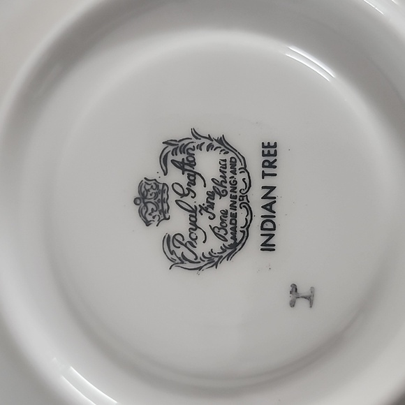 Vintage Royal Grafton Bone China Indian Tree Cup and Saucer England - Picture 8 of 8